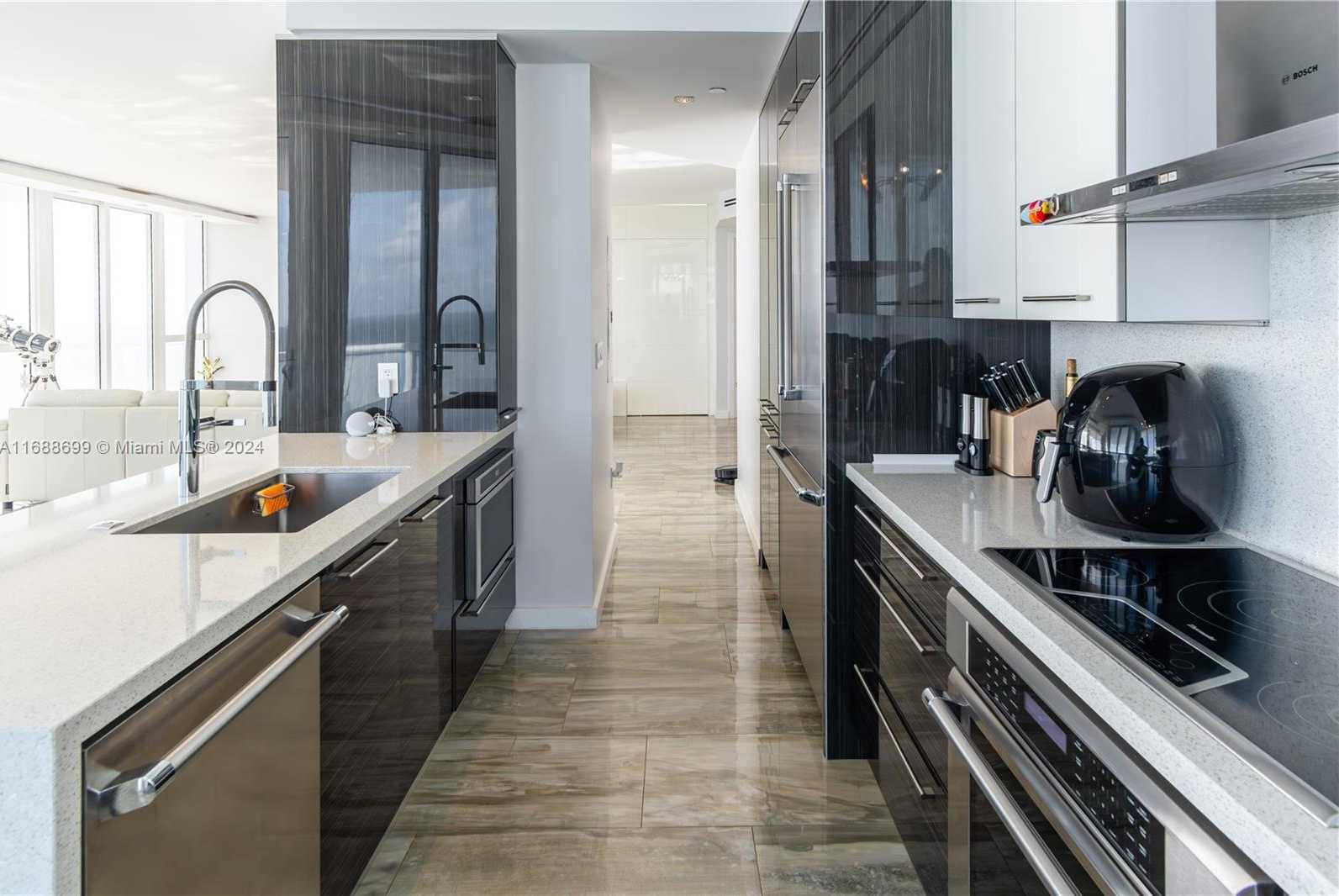 Small Image of 16425 COLLINS AVE #OS16A, Sunny Isles Beach Number 12
