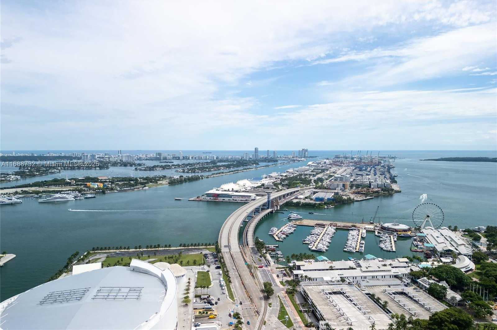 Small Image of 601 NE 1st Ave #3701, Miami, FL 33132, USA Number 55