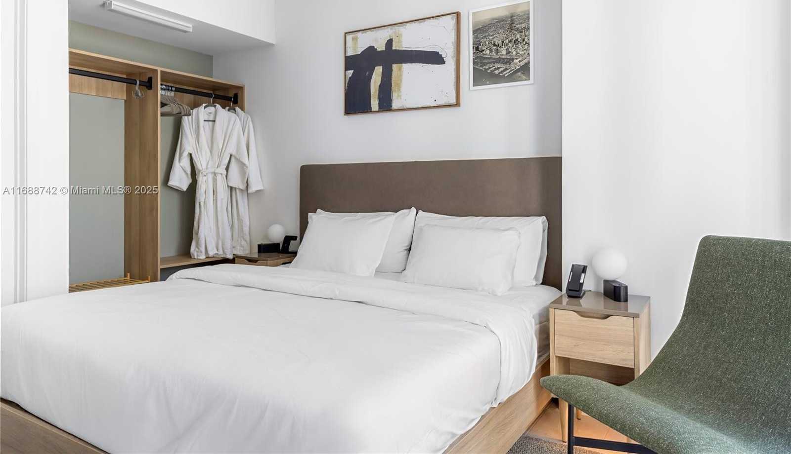 Small Image of 159 NORTH EAST 6TH ST #3013, Miami Number 17