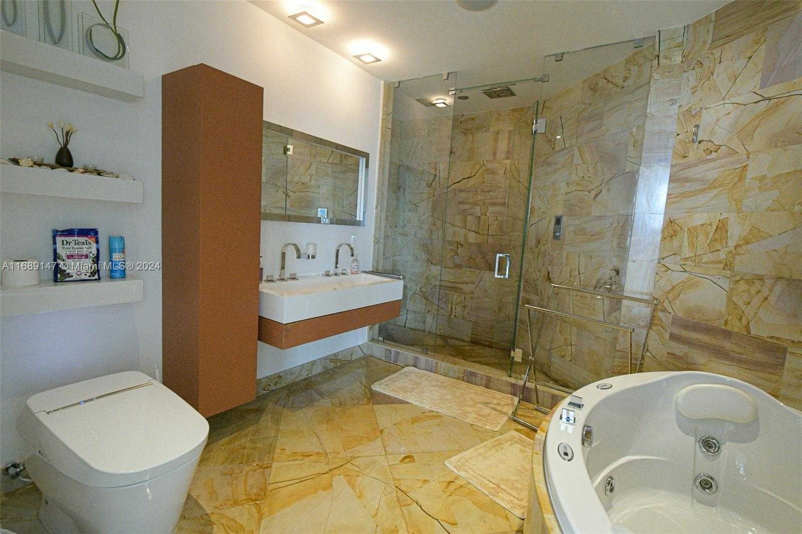 Small Image of 16699 COLLINS AVE #4203, Sunny Isles Beach Number 14