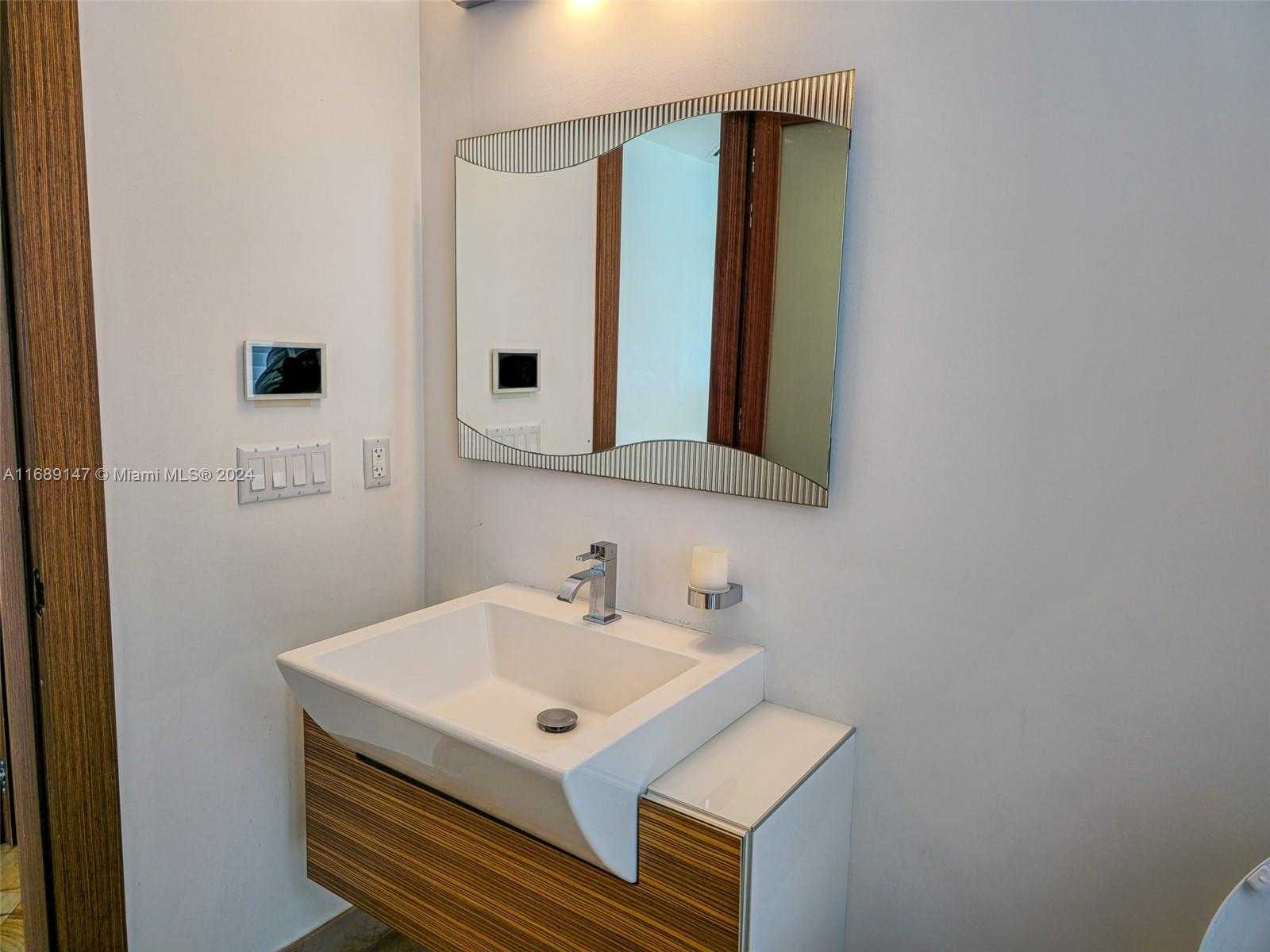 Small Image of 16699 COLLINS AVE #4203, Sunny Isles Beach Number 25