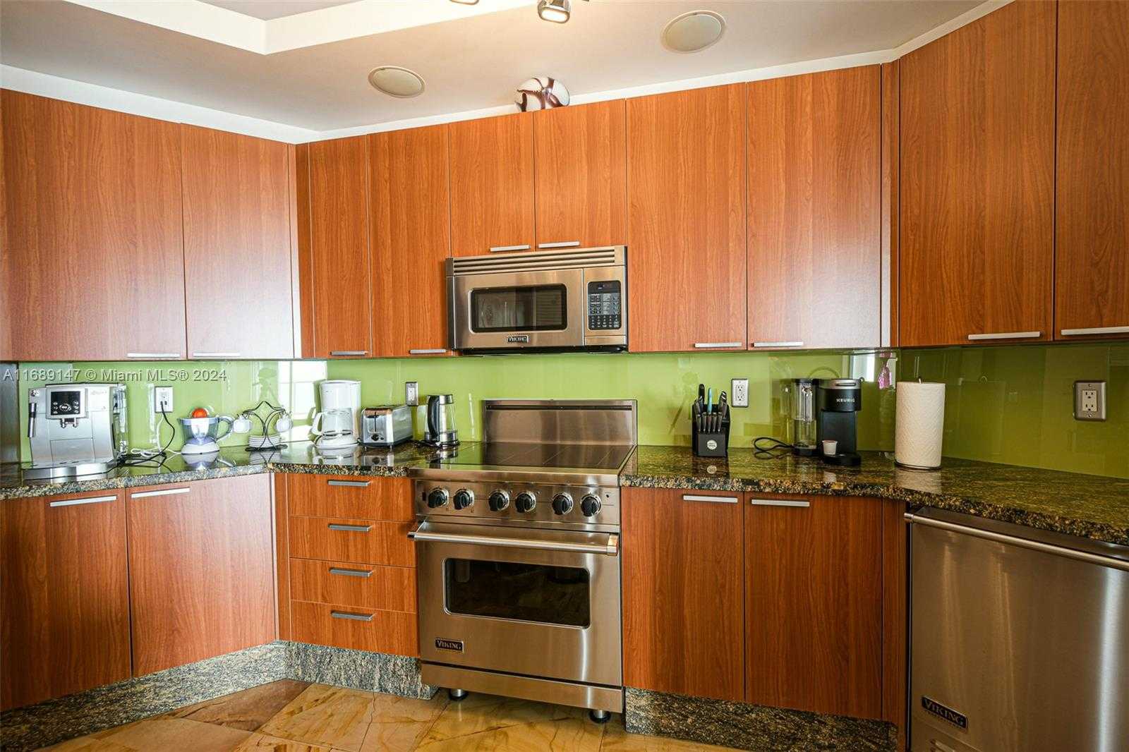 Small Image of 16699 COLLINS AVE #4203, Sunny Isles Beach Number 6