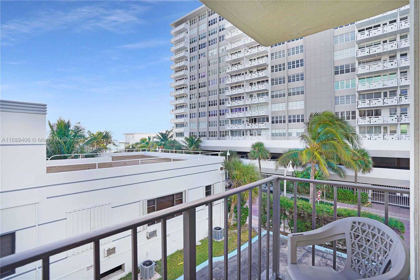 Small Image of 3215 NORTH OCEAN DR #301, Hollywood Number 16