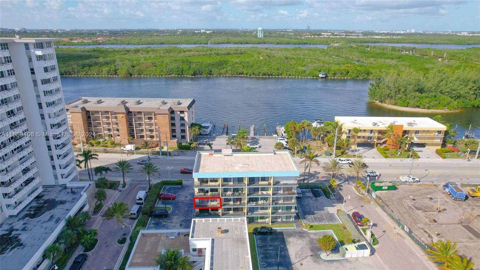 Small Image of 3215 NORTH OCEAN DR #301, Hollywood Number 28