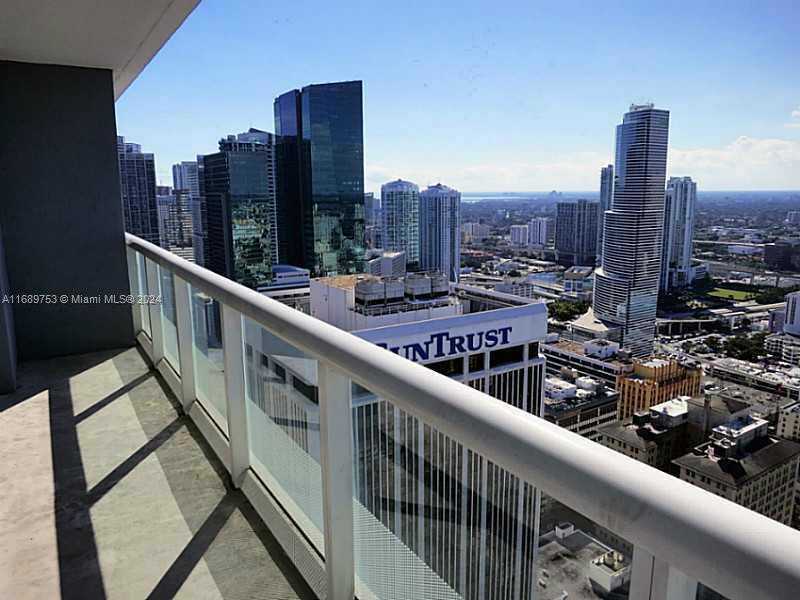 Small Image of 50 BISCAYNE BL #4509, Miami Number 11