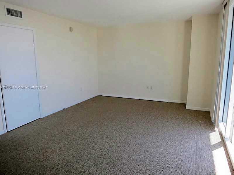 Small Image of 50 BISCAYNE BL #4509, Miami Number 5