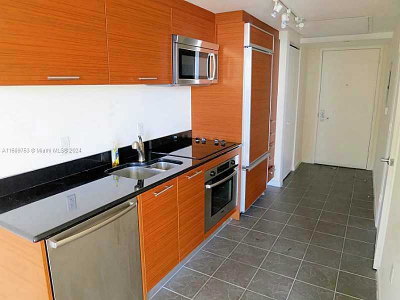 Small Image of 50 BISCAYNE BL #4509, Miami Number 9