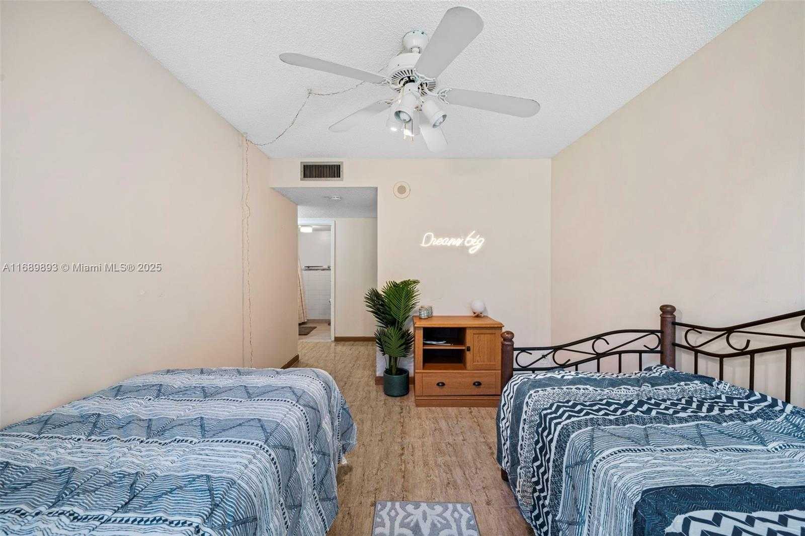 Small Image of 17011 NORTH BAY RD #107, Sunny Isles Beach Number 24