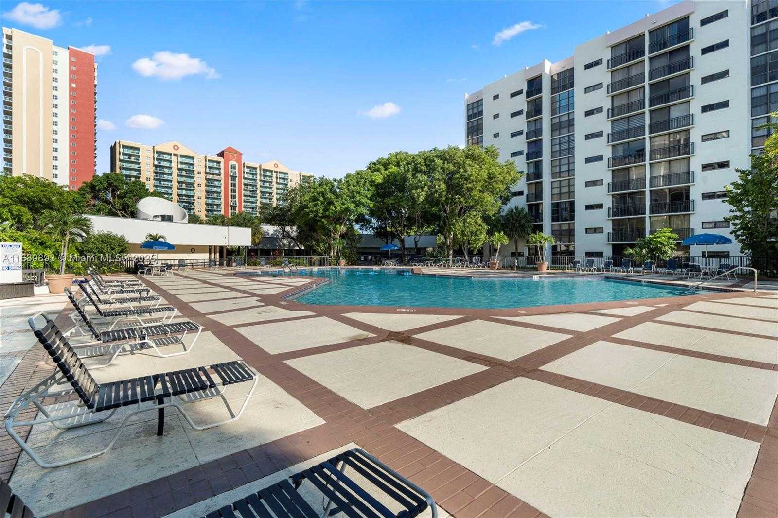 Small Image of 17011 NORTH BAY RD #107, Sunny Isles Beach Number 31