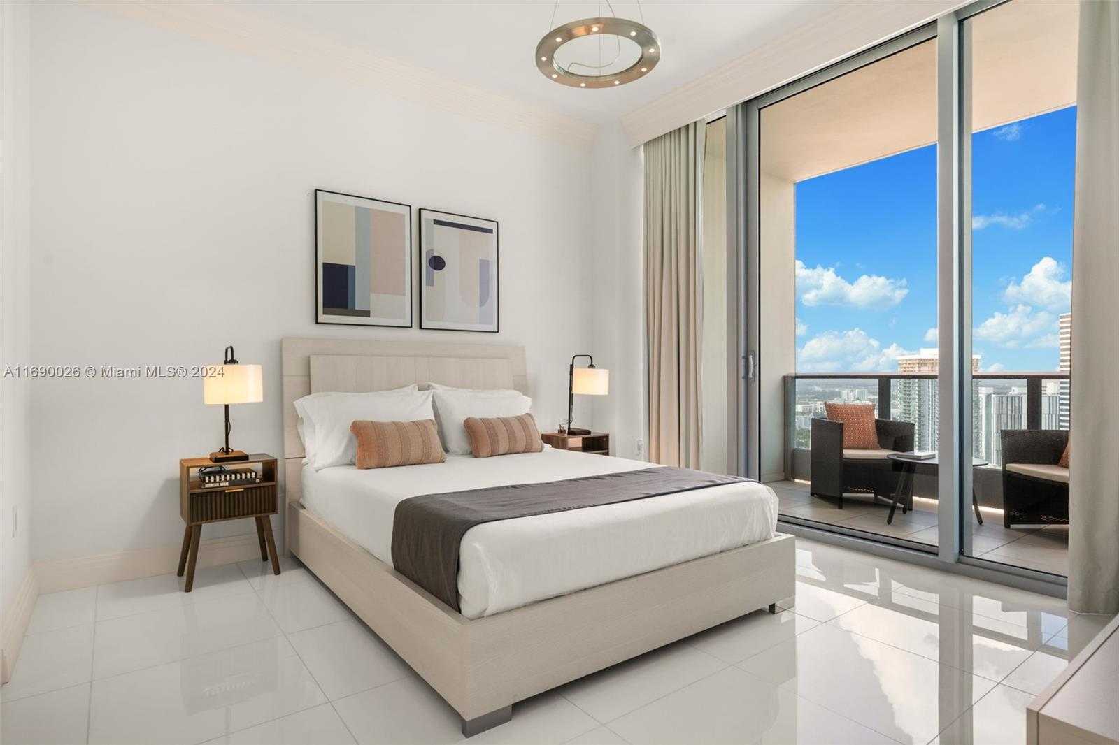 Small Image of 200 BISCAYNE BOULEVARD WAY #5009, Miami Number 22