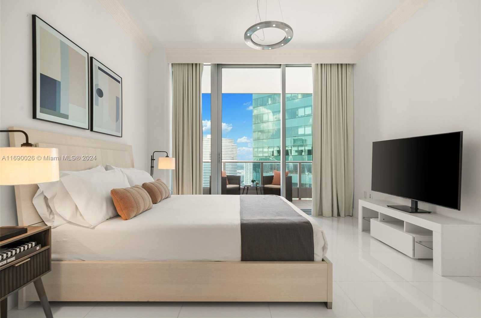 Small Image of 200 BISCAYNE BOULEVARD WAY #5009, Miami Number 23