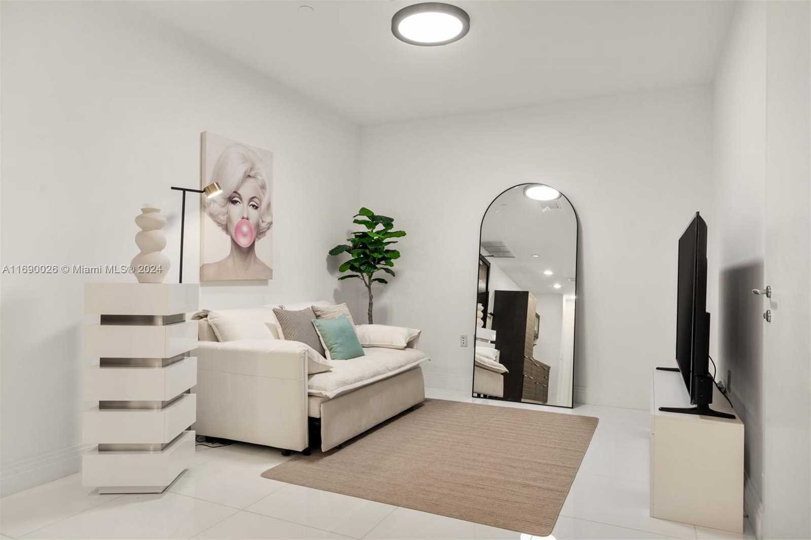 Small Image of 200 BISCAYNE BOULEVARD WAY #5009, Miami Number 27