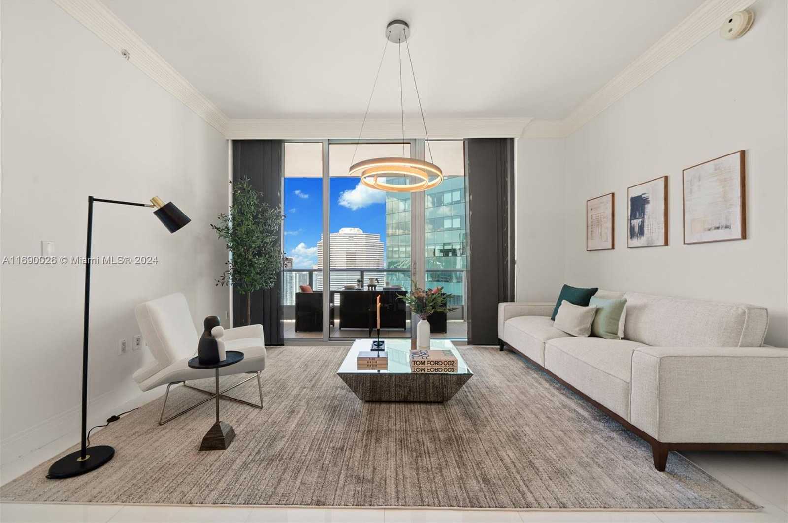 Small Image of 200 BISCAYNE BOULEVARD WAY #5009, Miami Number 4