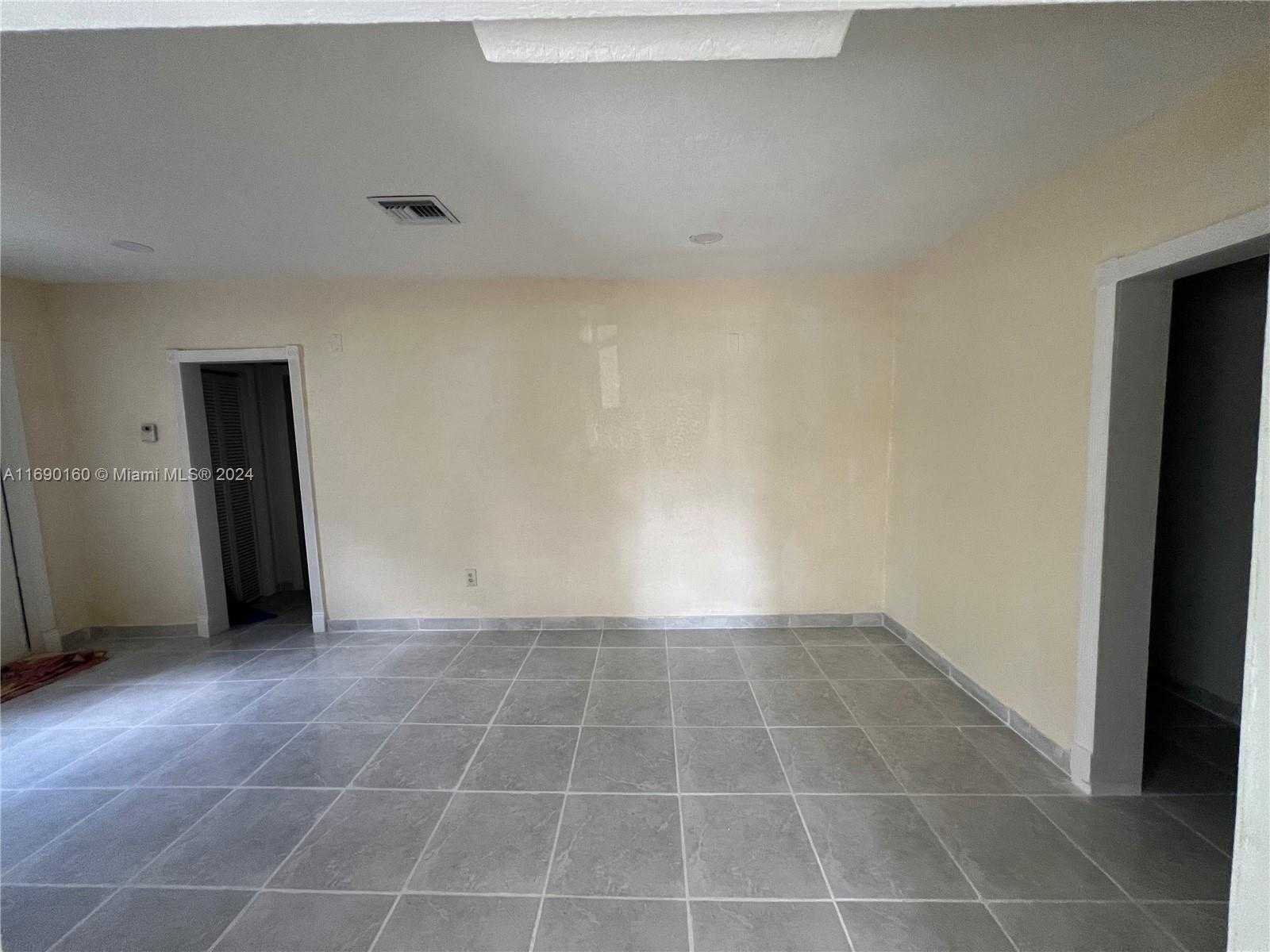 Small Image of 6231 NORTH WEST 1ST CT, Miami Number 3