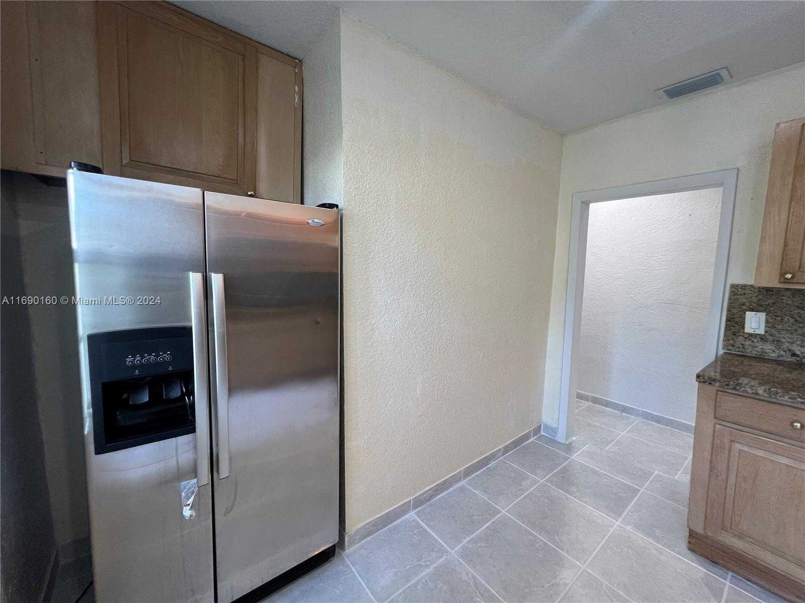 Small Image of 6231 NORTH WEST 1ST CT, Miami Number 7