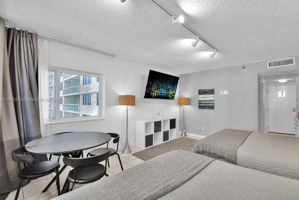 Small Image of 19201 COLLINS AVE #526, Sunny Isles Beach Number 15