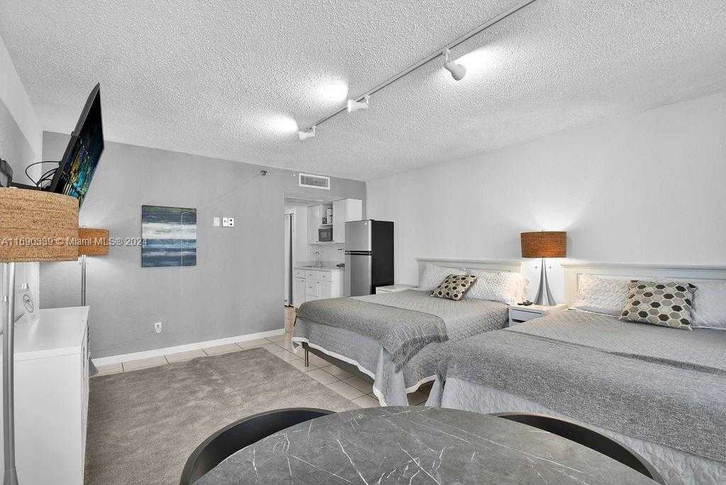 Small Image of 19201 COLLINS AVE #526, Sunny Isles Beach Number 7
