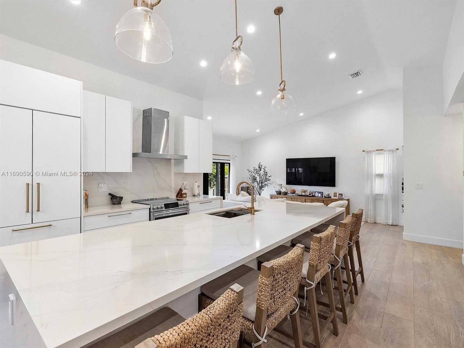 Small Image of 3776 SOUTH WEST 107TH CT, Miami Number 16
