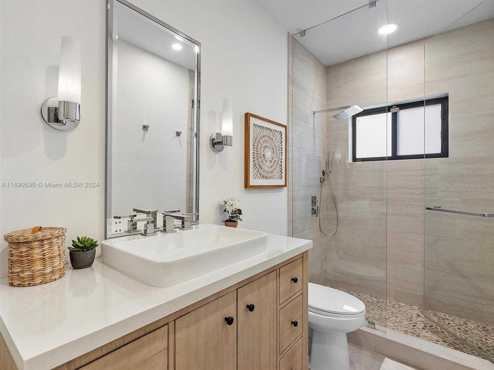 Small Image of 3776 SOUTH WEST 107TH CT, Miami Number 27