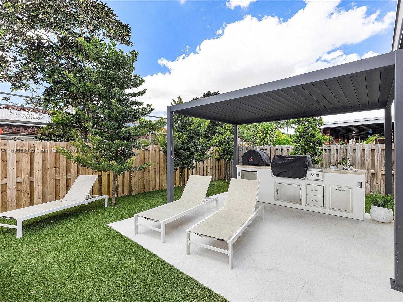 Small Image of 3776 SOUTH WEST 107TH CT, Miami Number 38