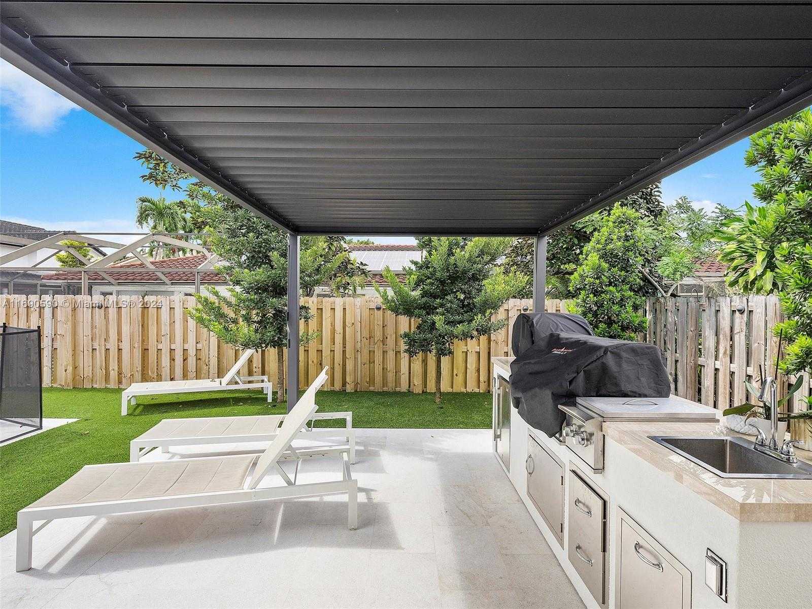 Small Image of 3776 SOUTH WEST 107TH CT, Miami Number 41