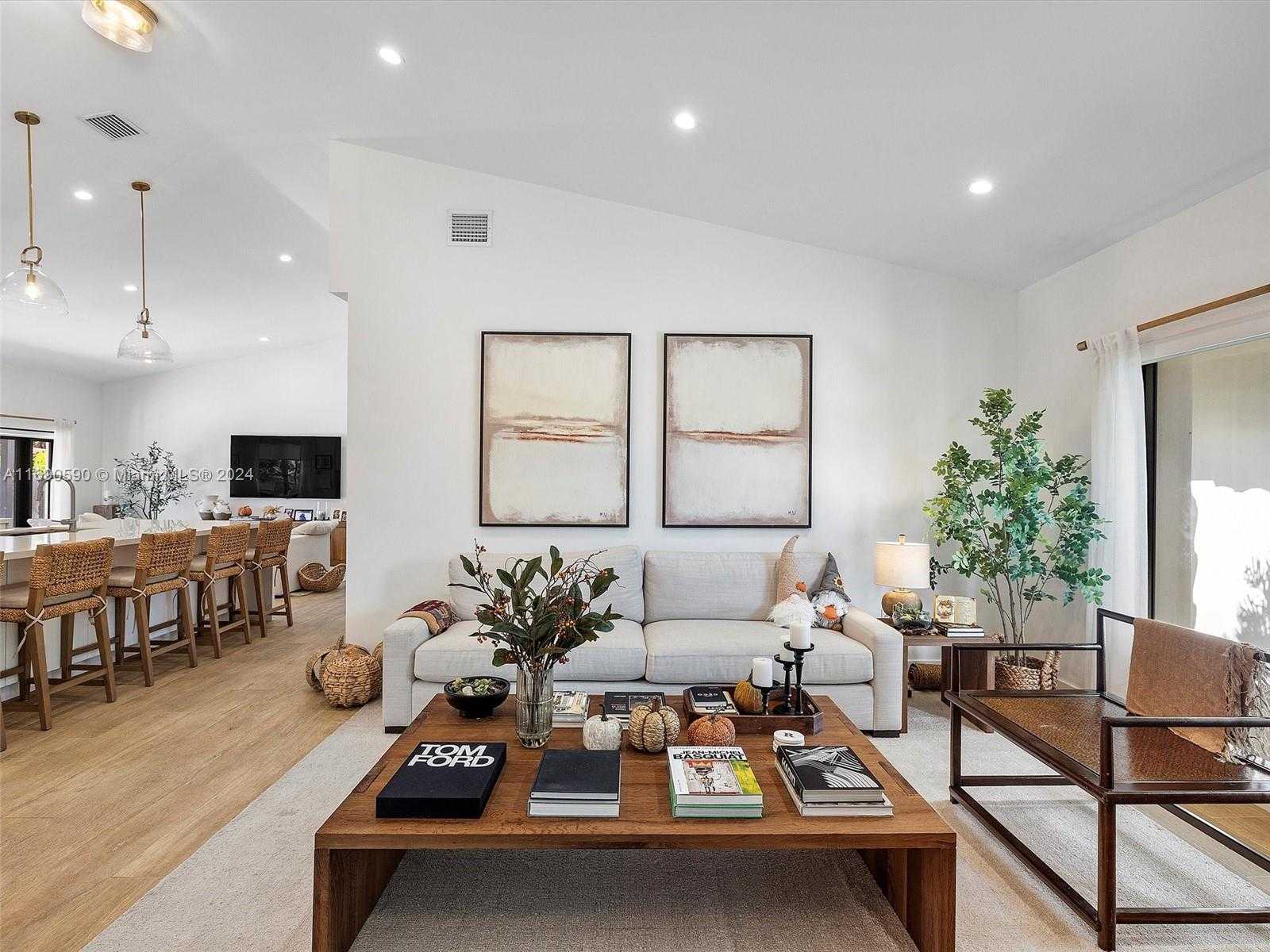 Small Image of 3776 SOUTH WEST 107TH CT, Miami Number 6