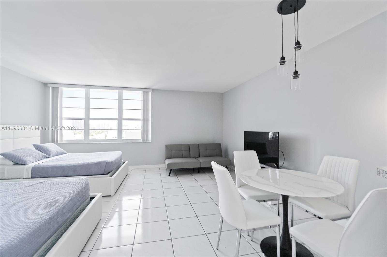 Small Image of 100 LINCOLN RD #1016, Miami Beach Number 2