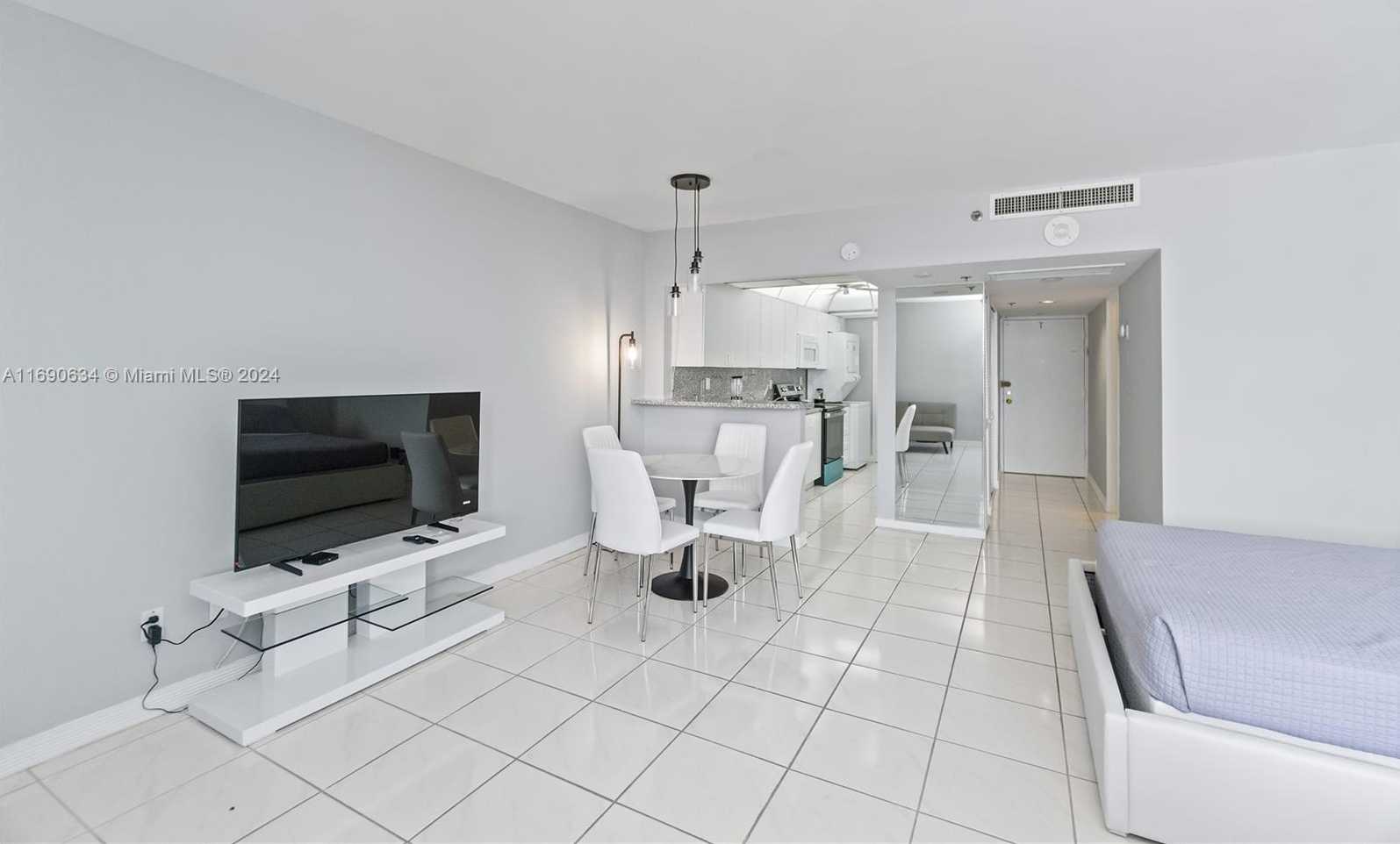 Small Image of 100 LINCOLN RD #1016, Miami Beach Number 6