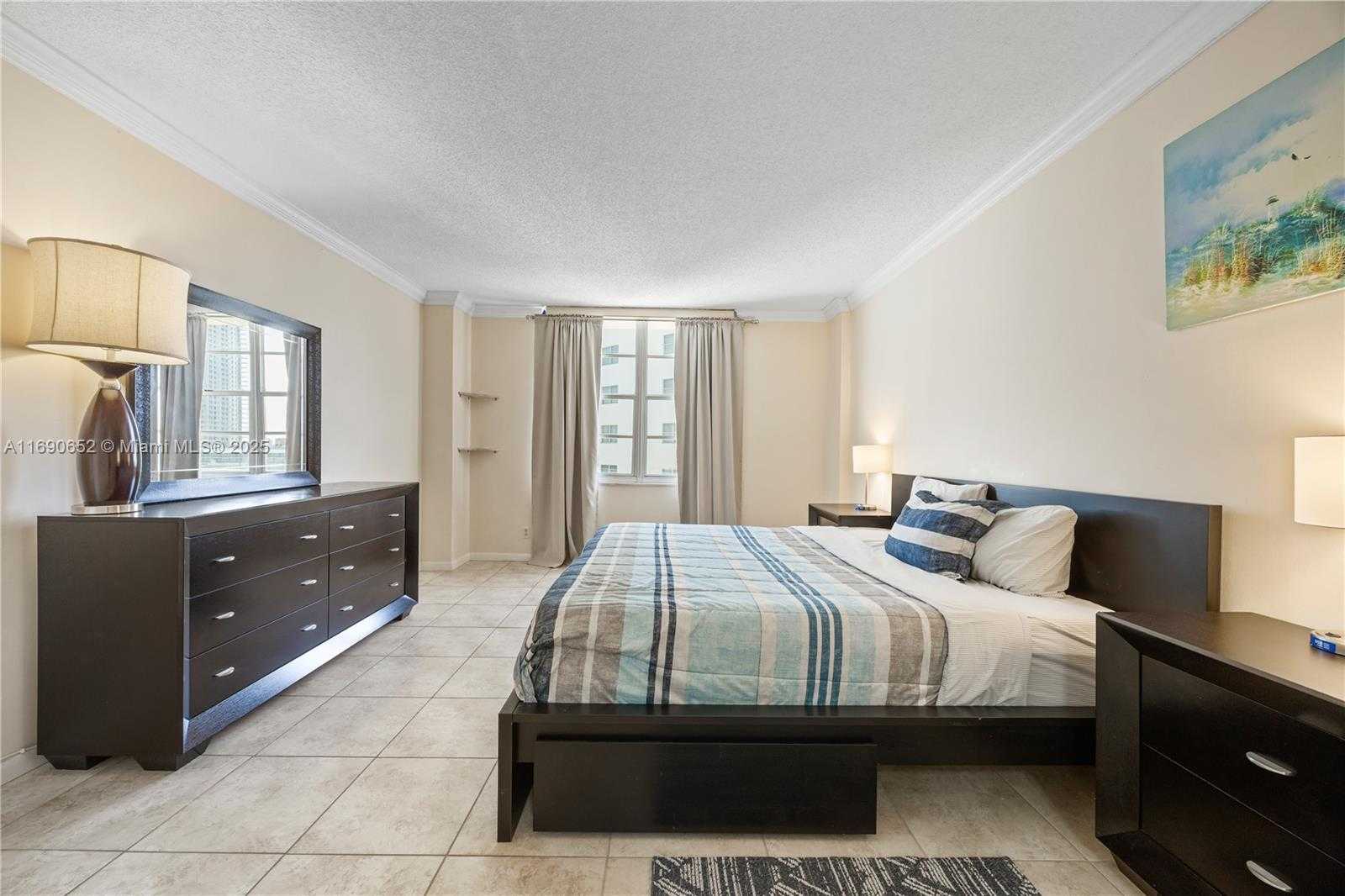 Small Image of 3725 SOUTH OCEAN DR #1120, Hollywood Number 17