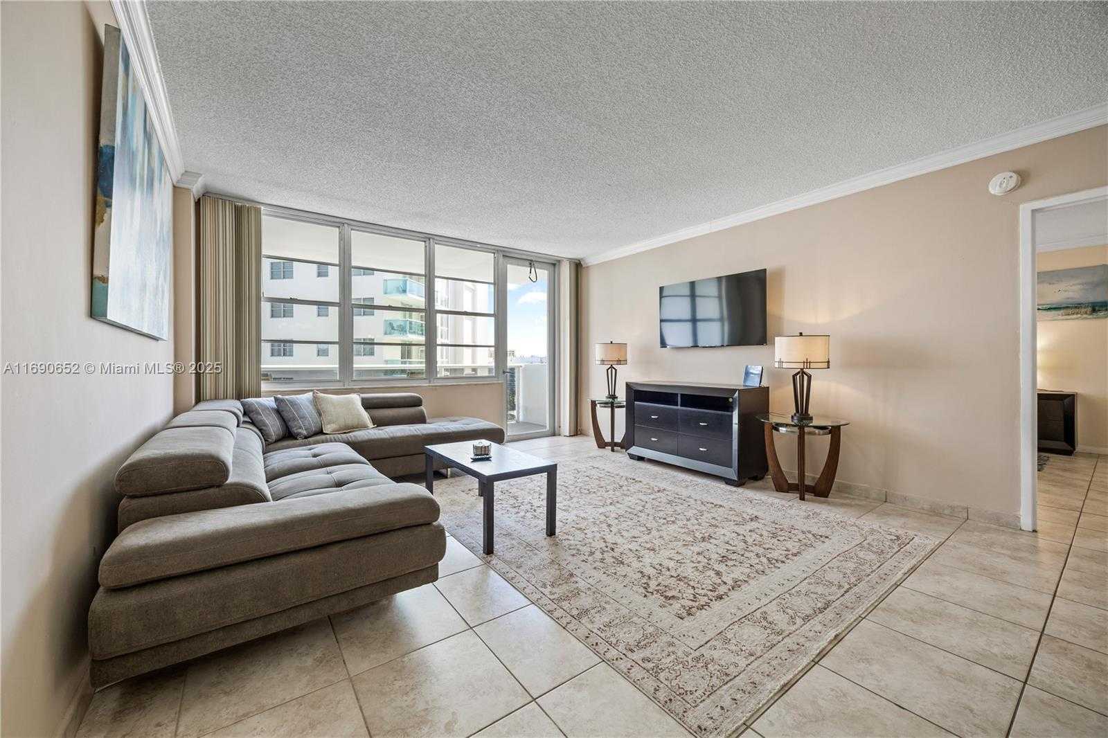 Small Image of 3725 SOUTH OCEAN DR #1120, Hollywood Number 5
