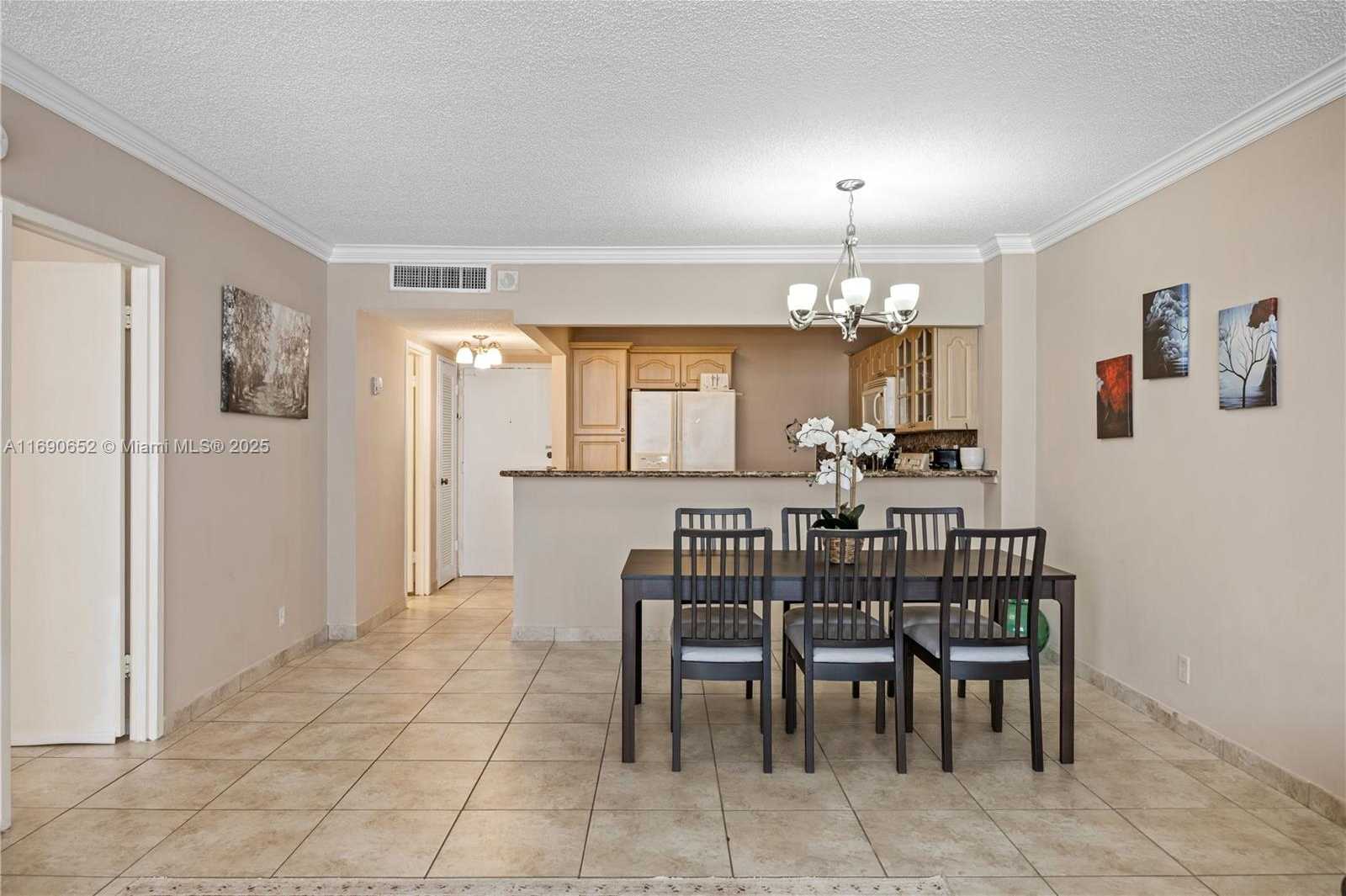Small Image of 3725 SOUTH OCEAN DR #1120, Hollywood Number 9