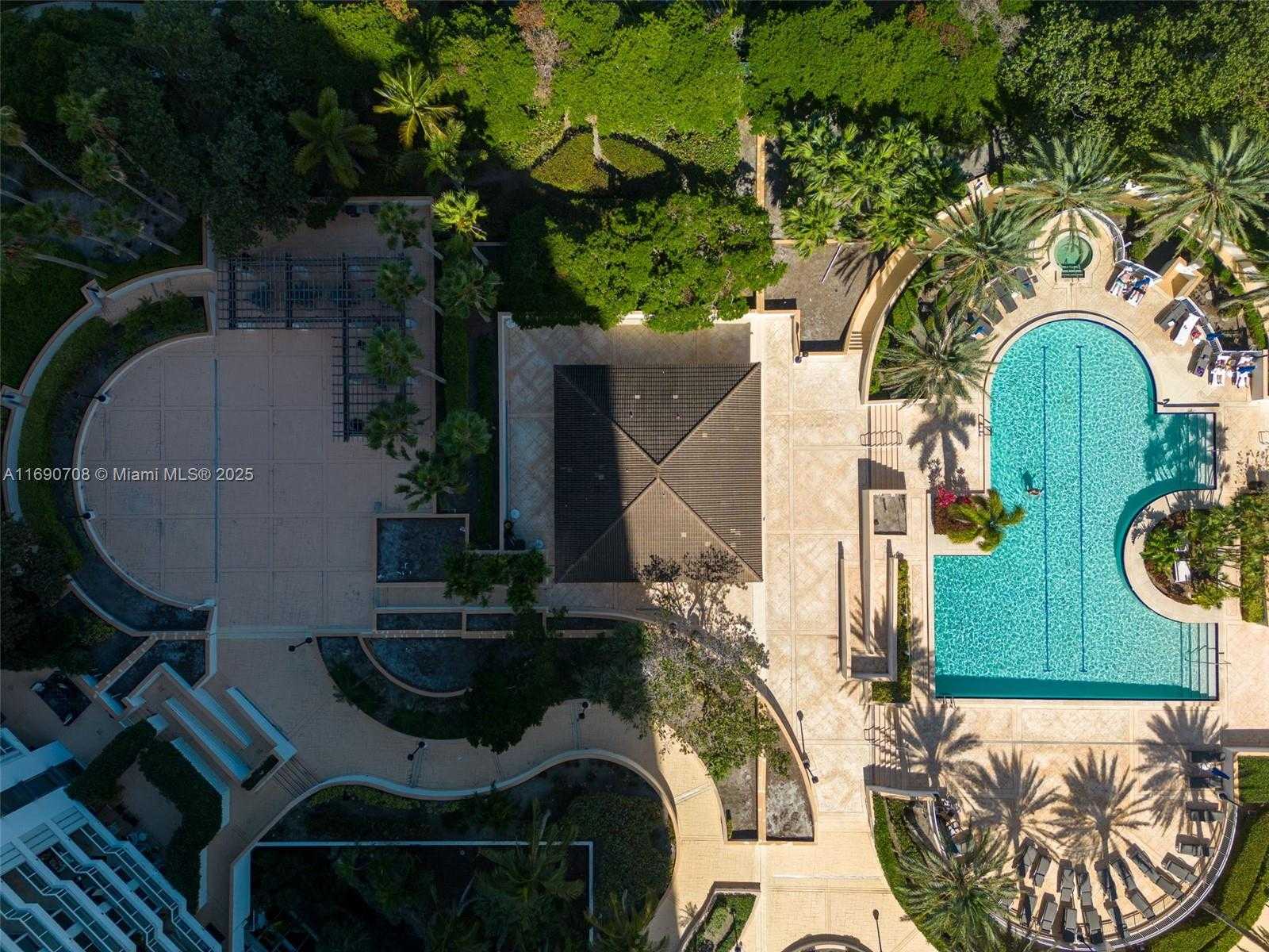 Small Image of 21150 POINT PL #1202, Aventura Number 39