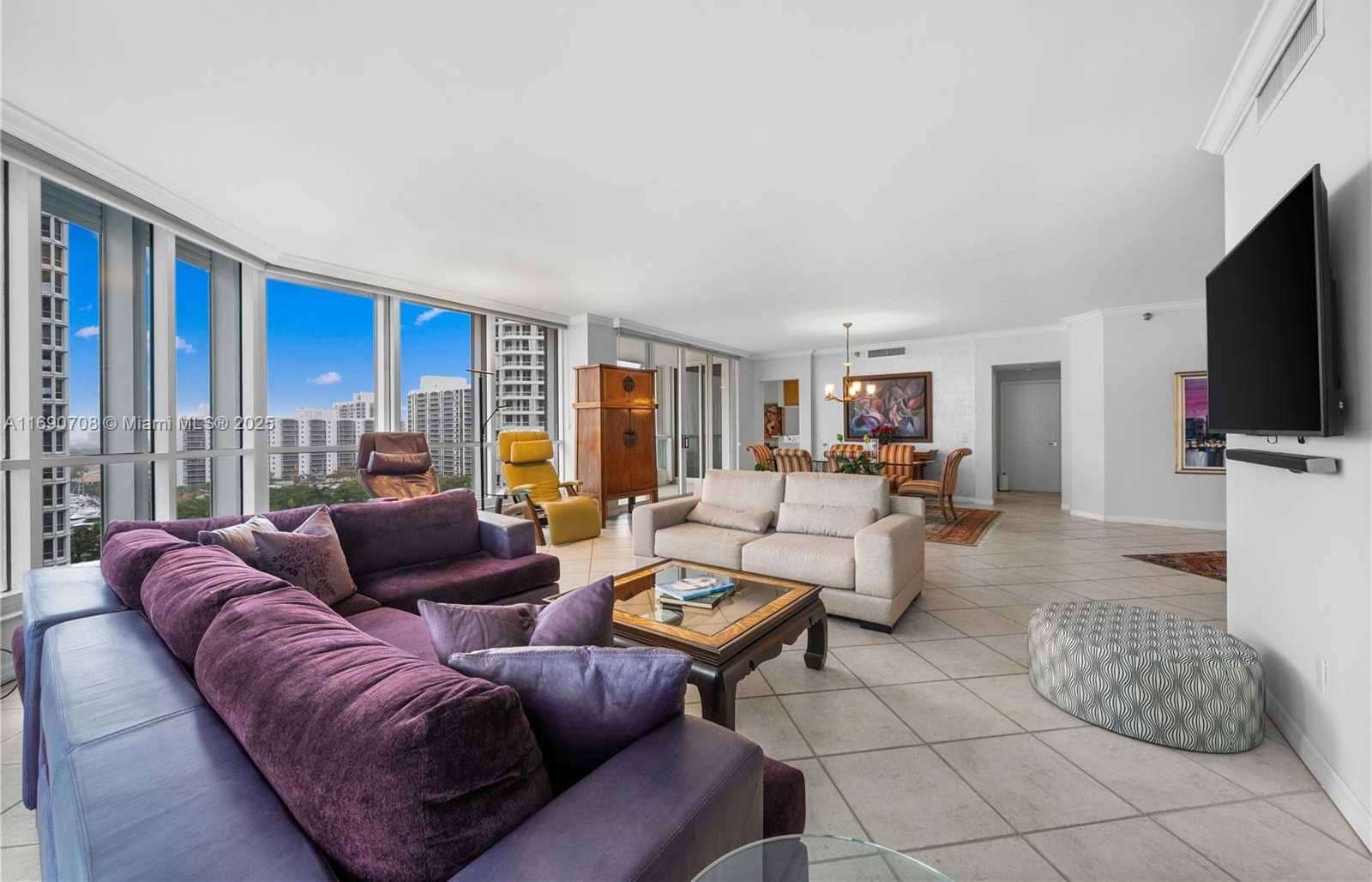 Small Image of 21150 POINT PL #1202, Aventura Number 5