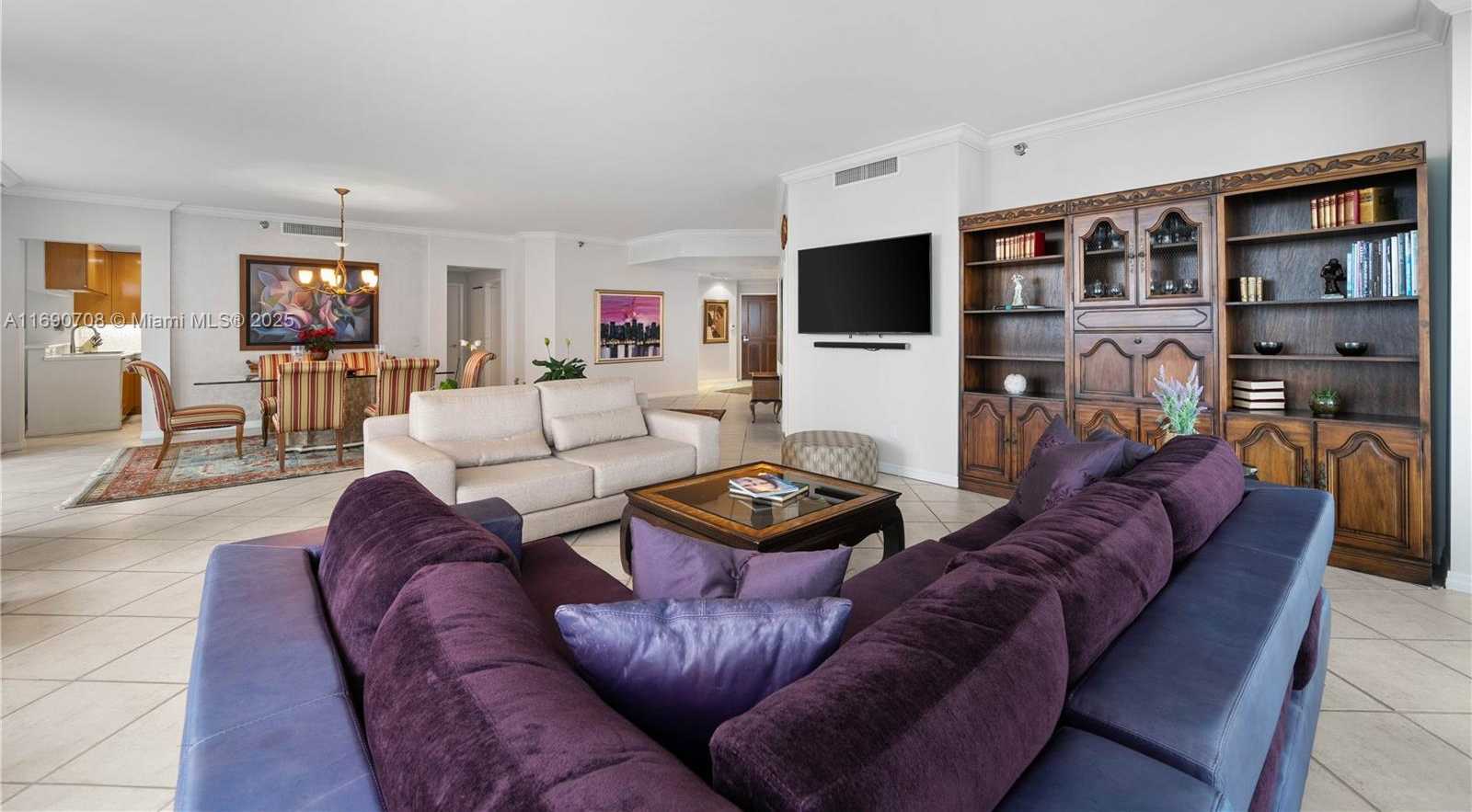 Small Image of 21150 POINT PL #1202, Aventura Number 6