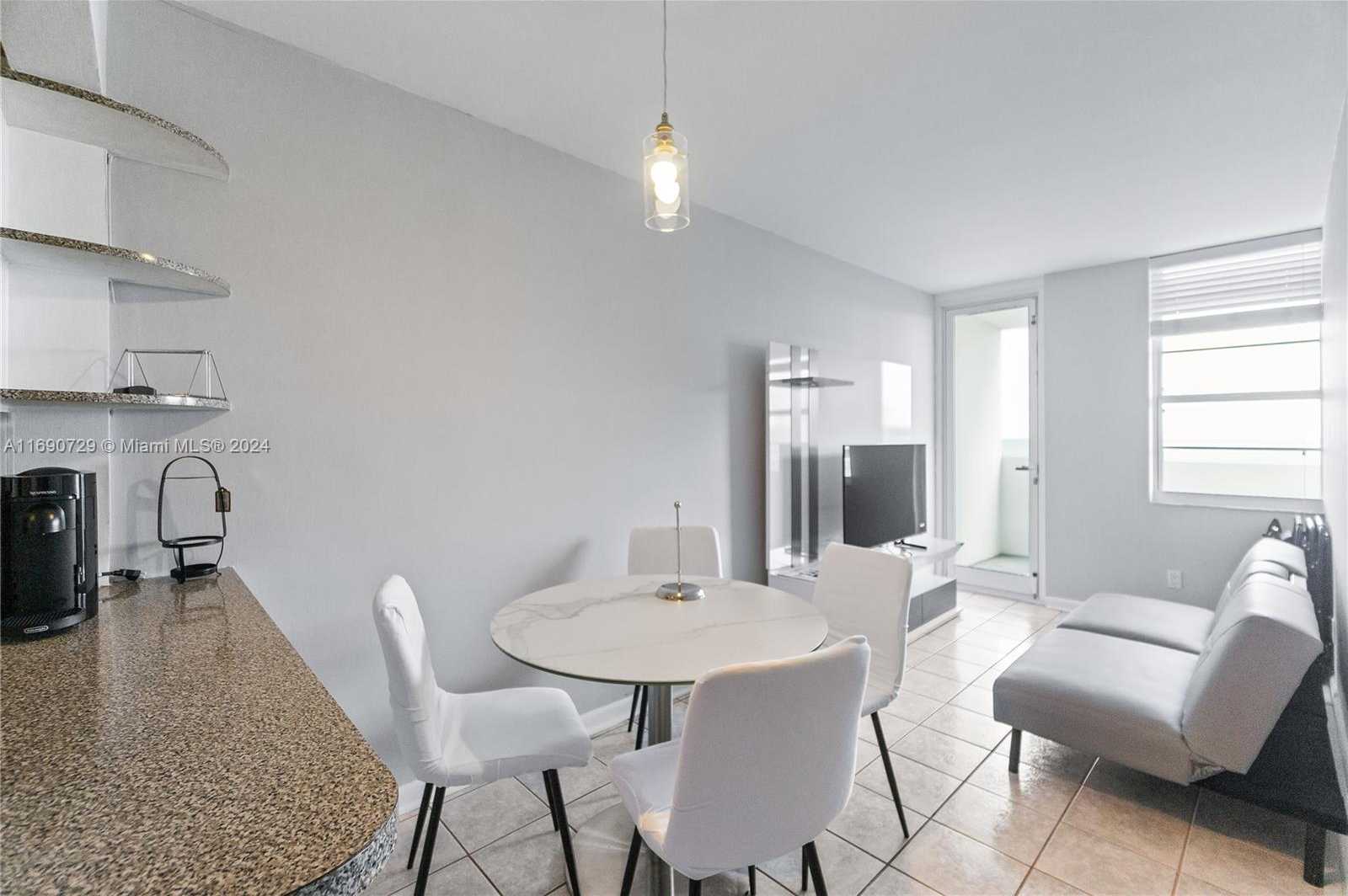 Small Image of 100 LINCOLN RD #1019, Miami Beach Number 4