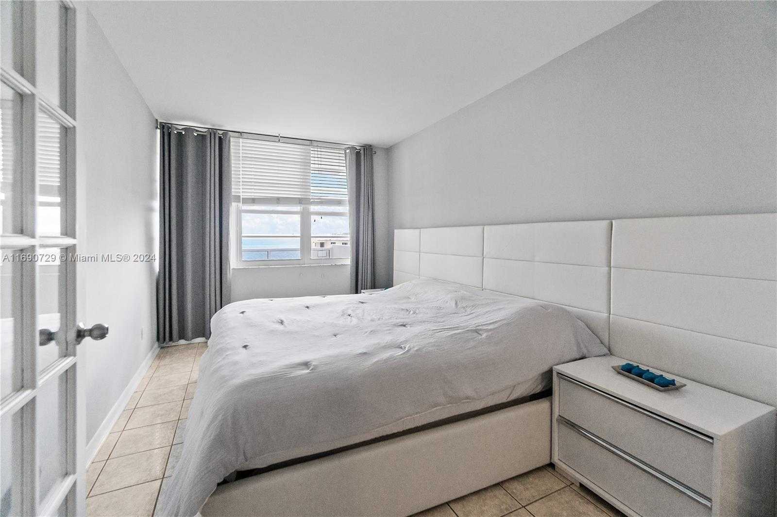 Small Image of 100 LINCOLN RD #1019, Miami Beach Number 6