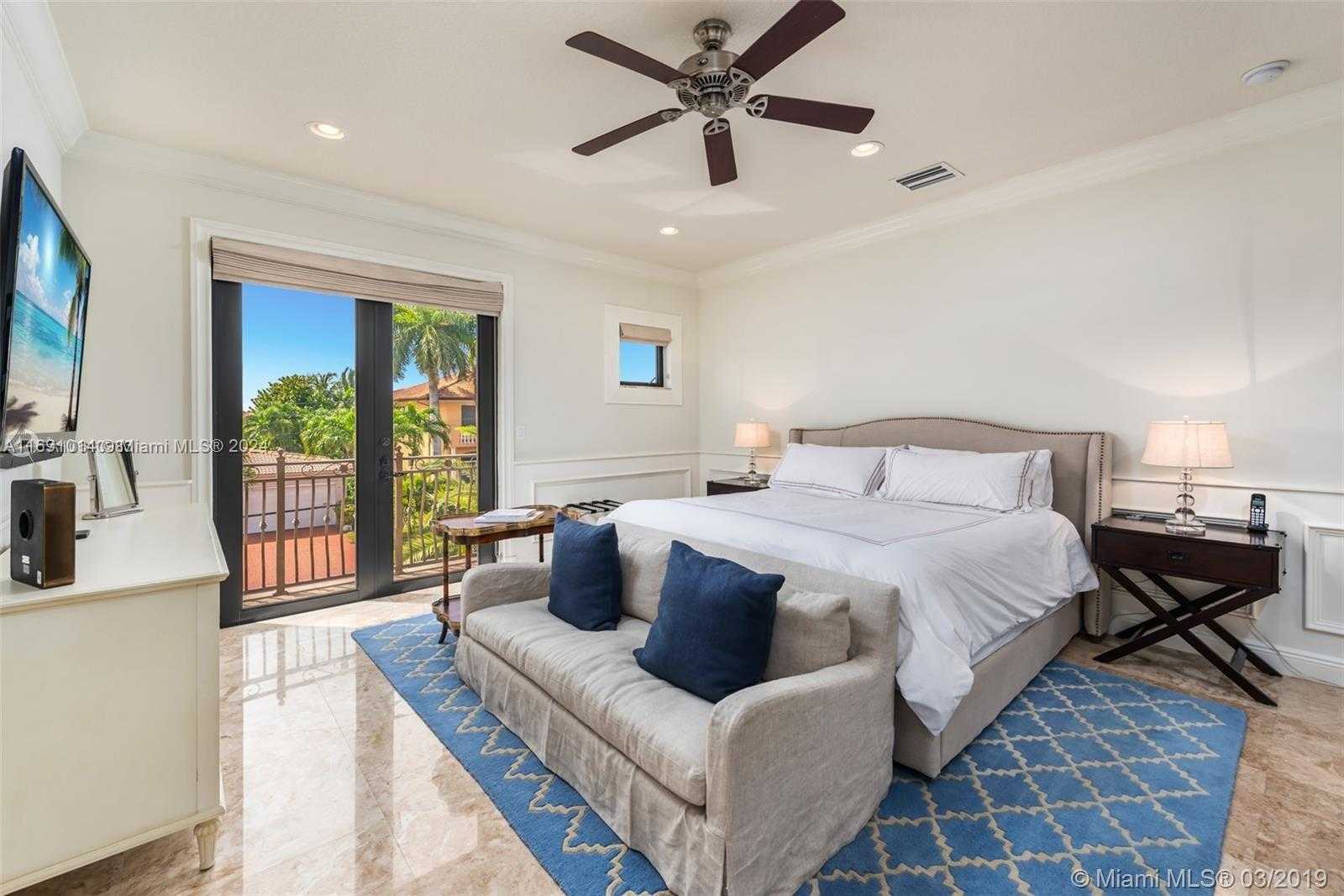 Small Image of 16433 NORTH EAST 31ST AVE, North Miami Beach Number 3