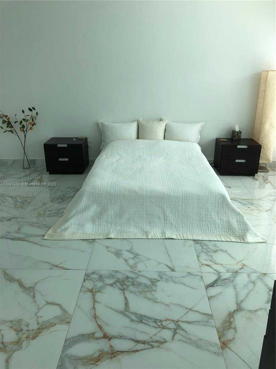 Small Image of 10240 COLLINS AVE #205, Bal Harbour Number 22