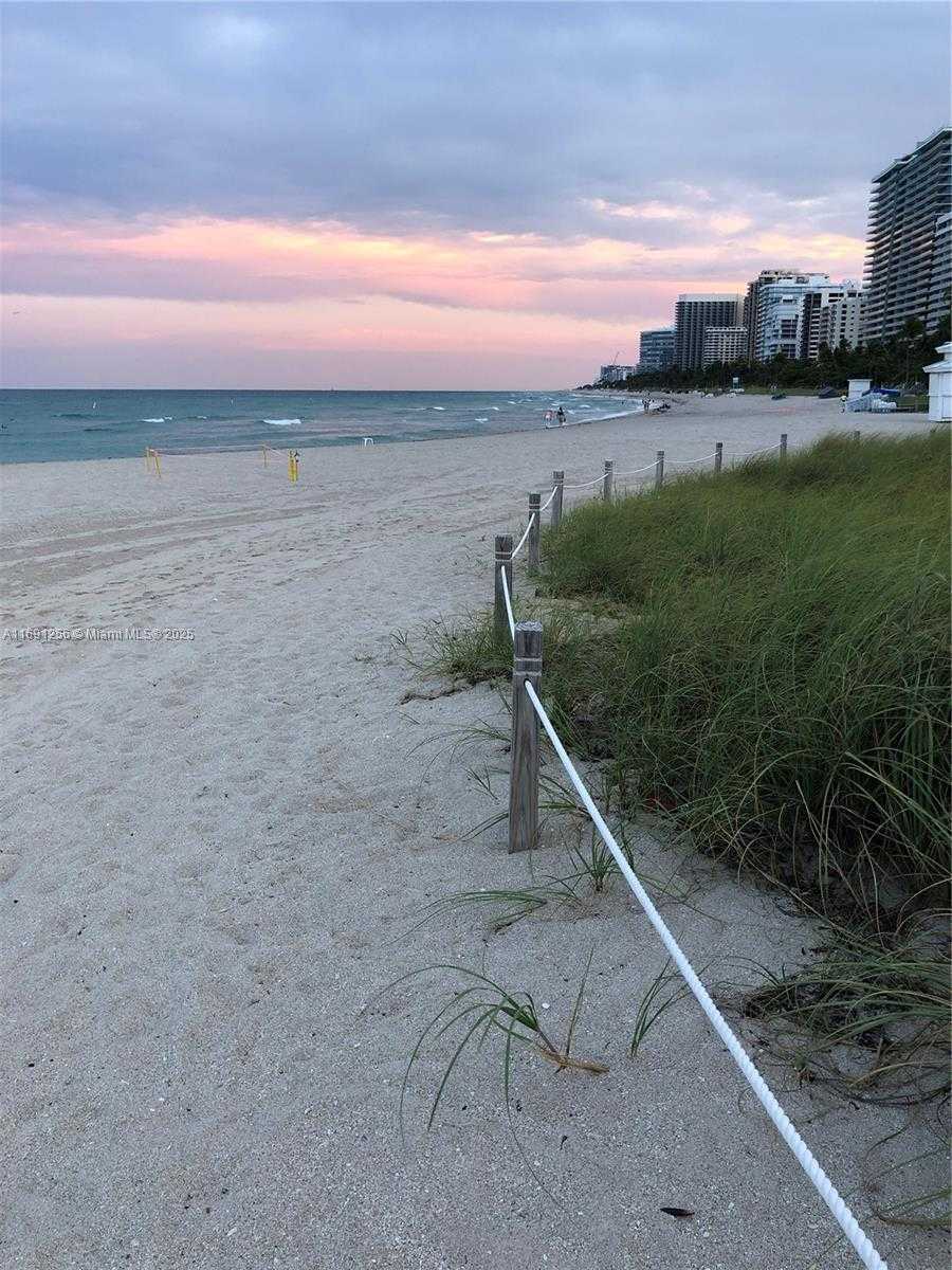 Small Image of 10240 COLLINS AVE #205, Bal Harbour Number 30