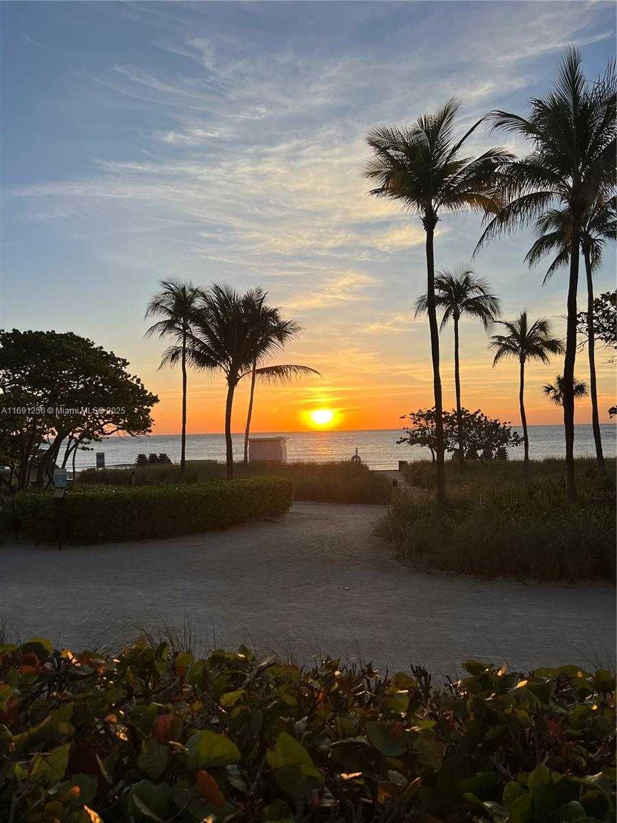 Small Image of 10240 COLLINS AVE #205, Bal Harbour Number 34