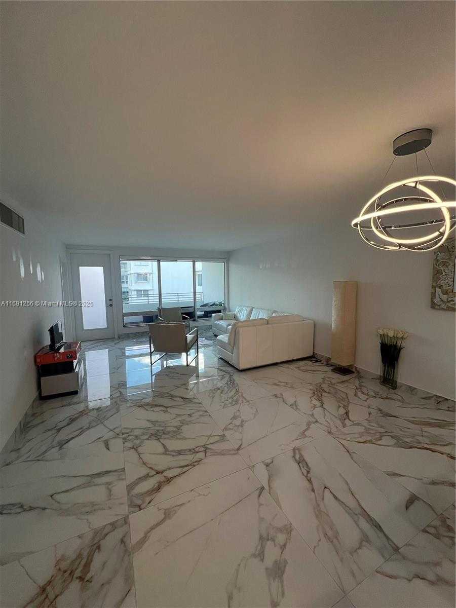 Small Image of 10240 COLLINS AVE #205, Bal Harbour Number 4