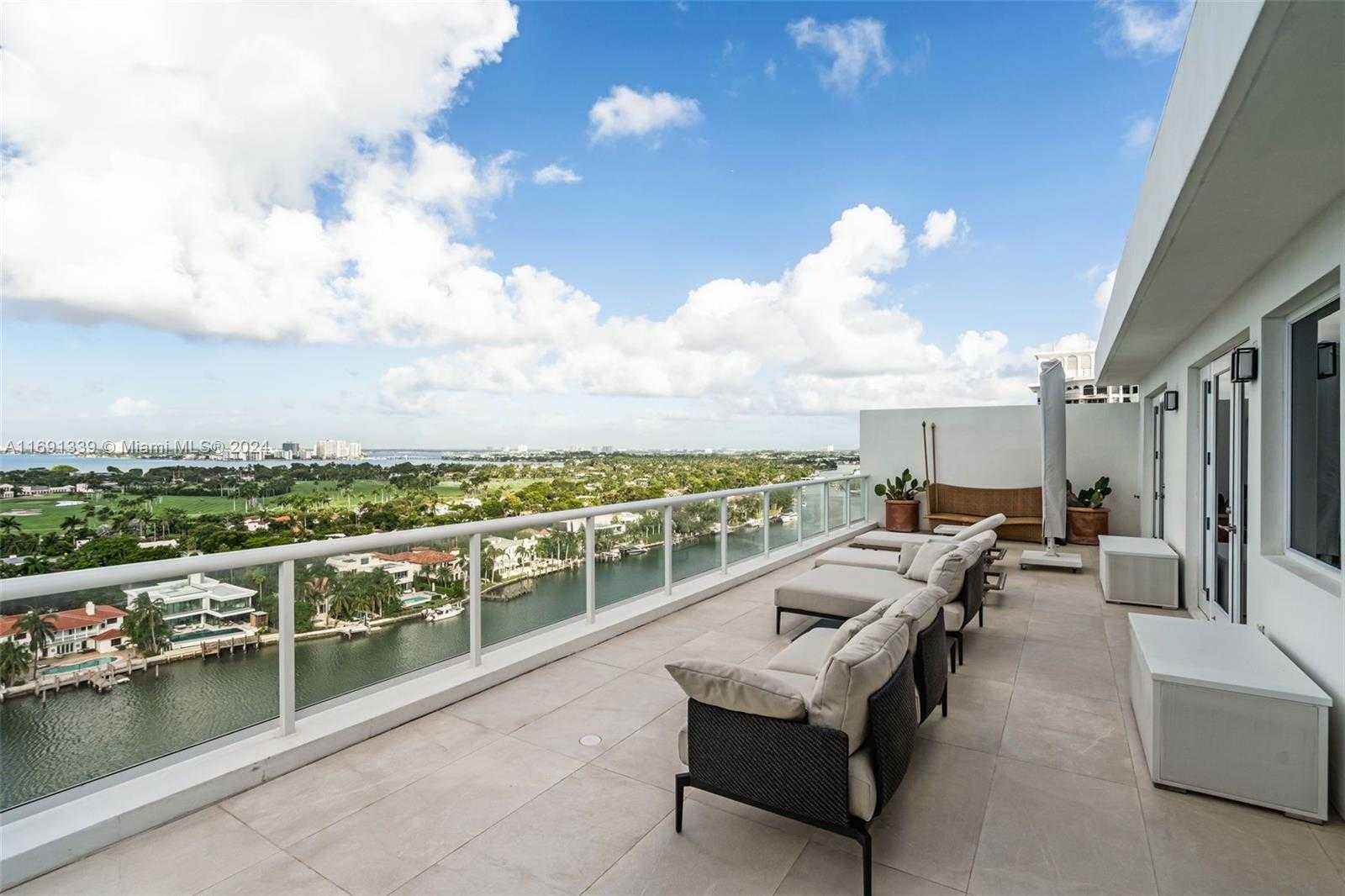 Small Image of 5600 COLLINS AVE #PHE, Miami Beach Number 15