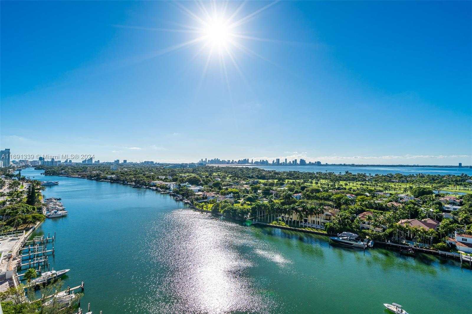Small Image of 5600 COLLINS AVE #PHE, Miami Beach Number 17