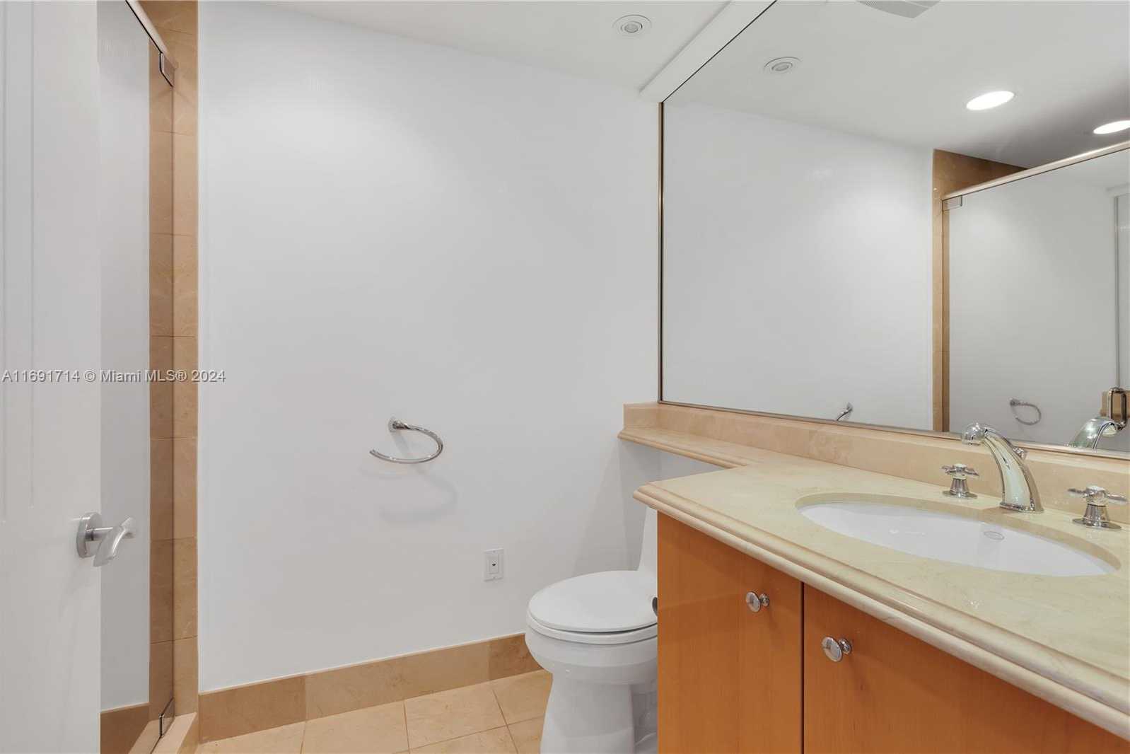 Small Image of 17875 COLLINS AVE #905, Sunny Isles Beach Number 31