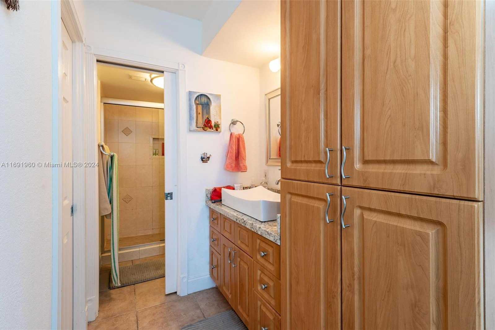 Small Image of 2030 SOUTH OCEAN DR #1803, Hallandale Beach Number 13