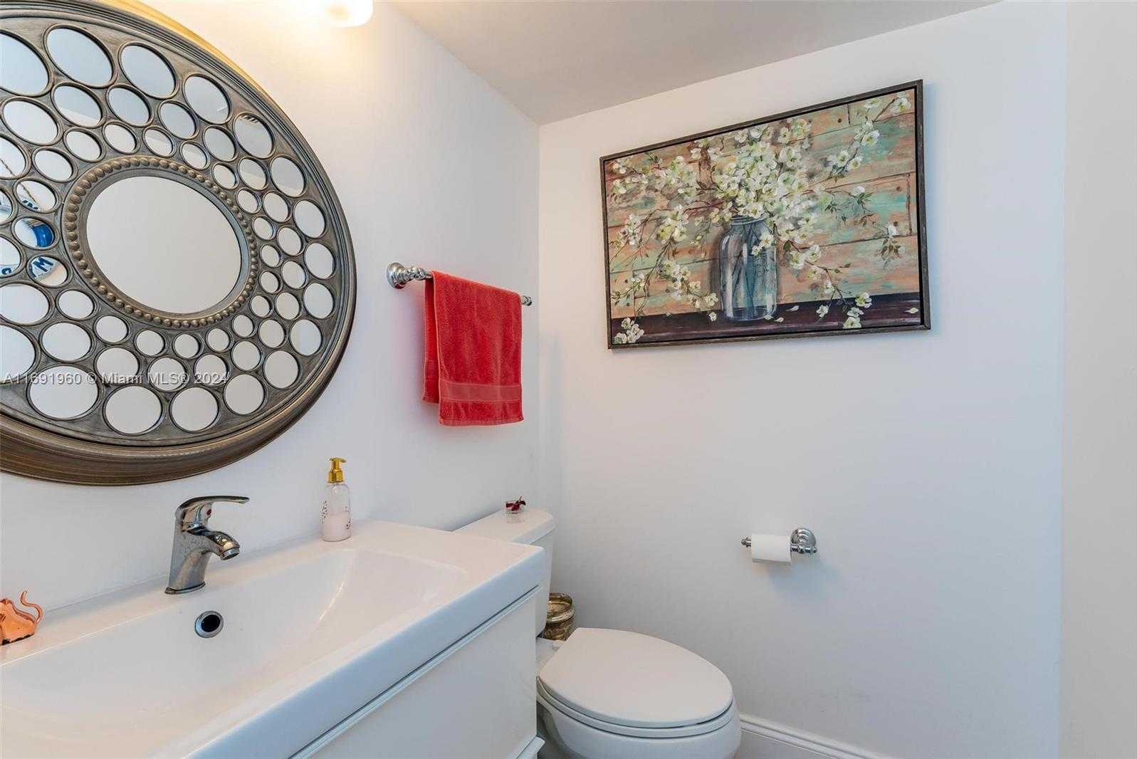 Small Image of 2030 SOUTH OCEAN DR #1803, Hallandale Beach Number 15