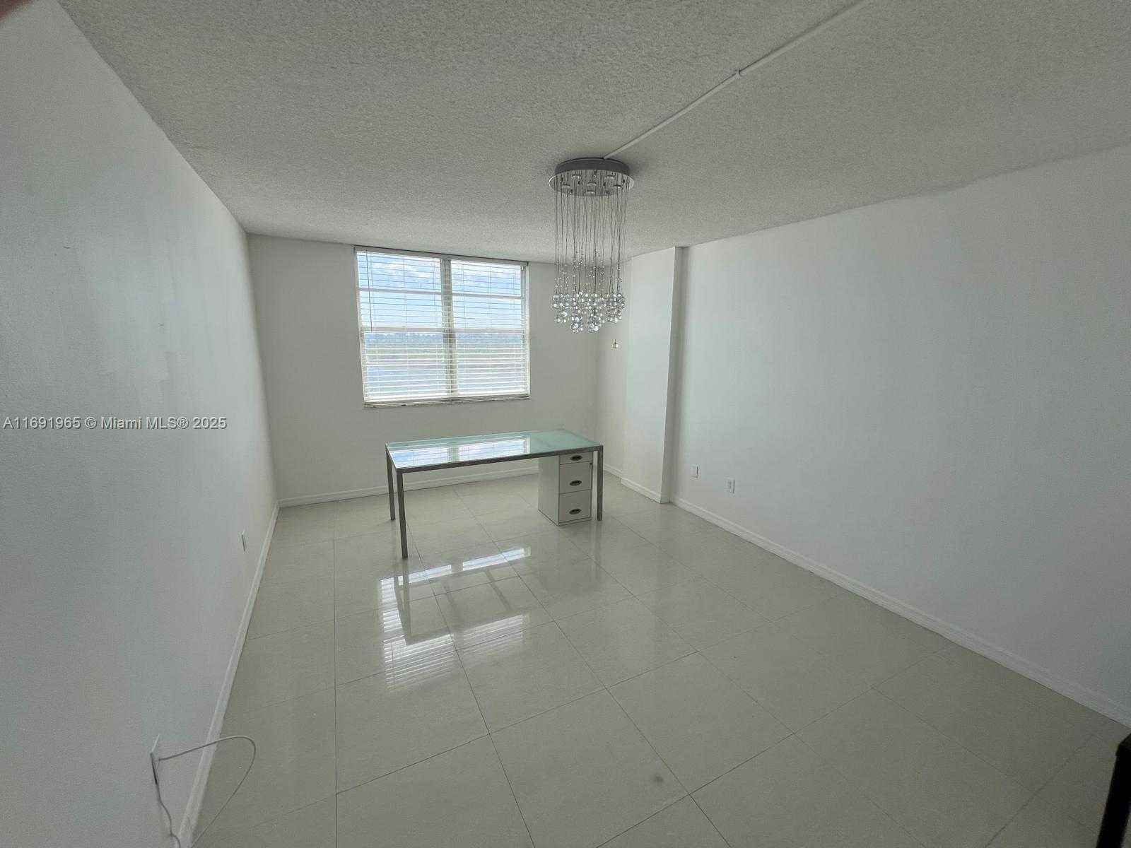 Small Image of 500 BAYVIEW DR #620, Sunny Isles Beach Number 42
