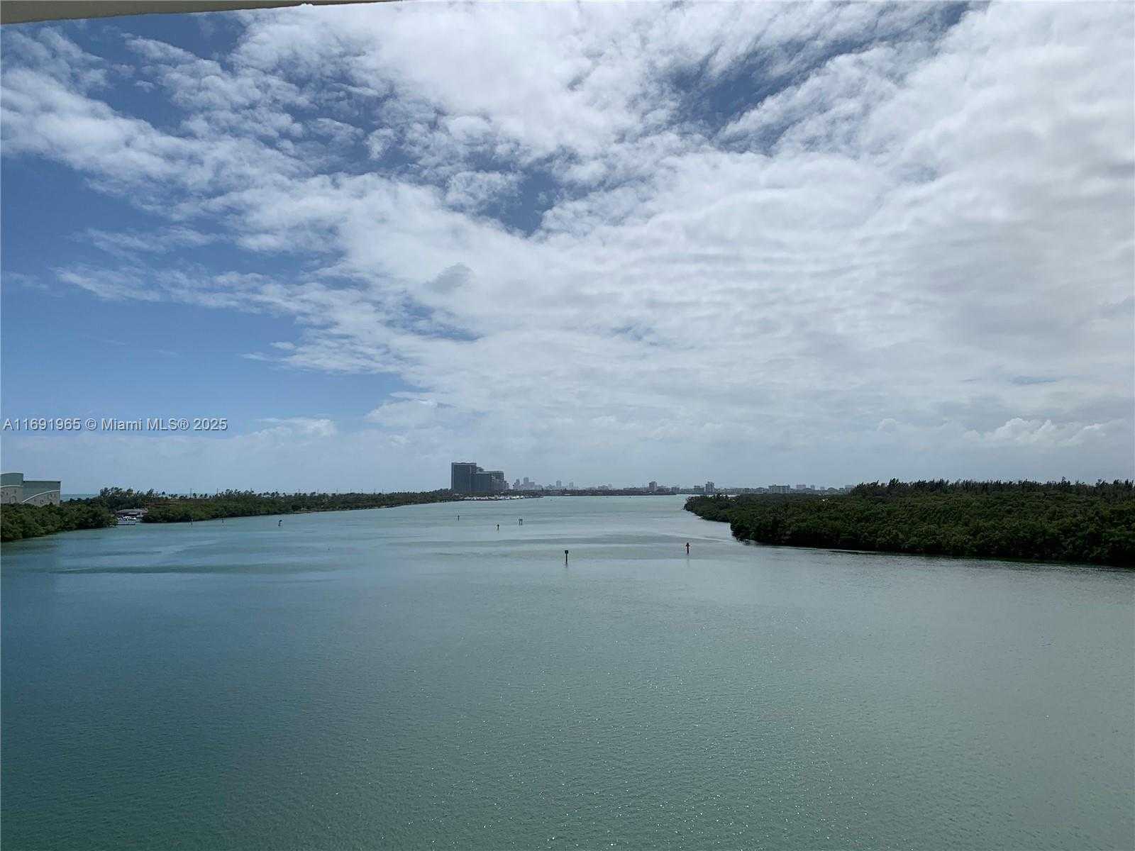 Small Image of 500 BAYVIEW DR #620, Sunny Isles Beach Number 50