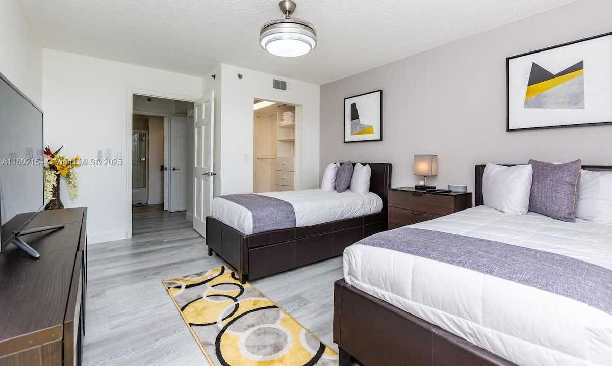 Small Image of 19999 EAST COUNTRY CLUB DR #1403, Aventura Number 27