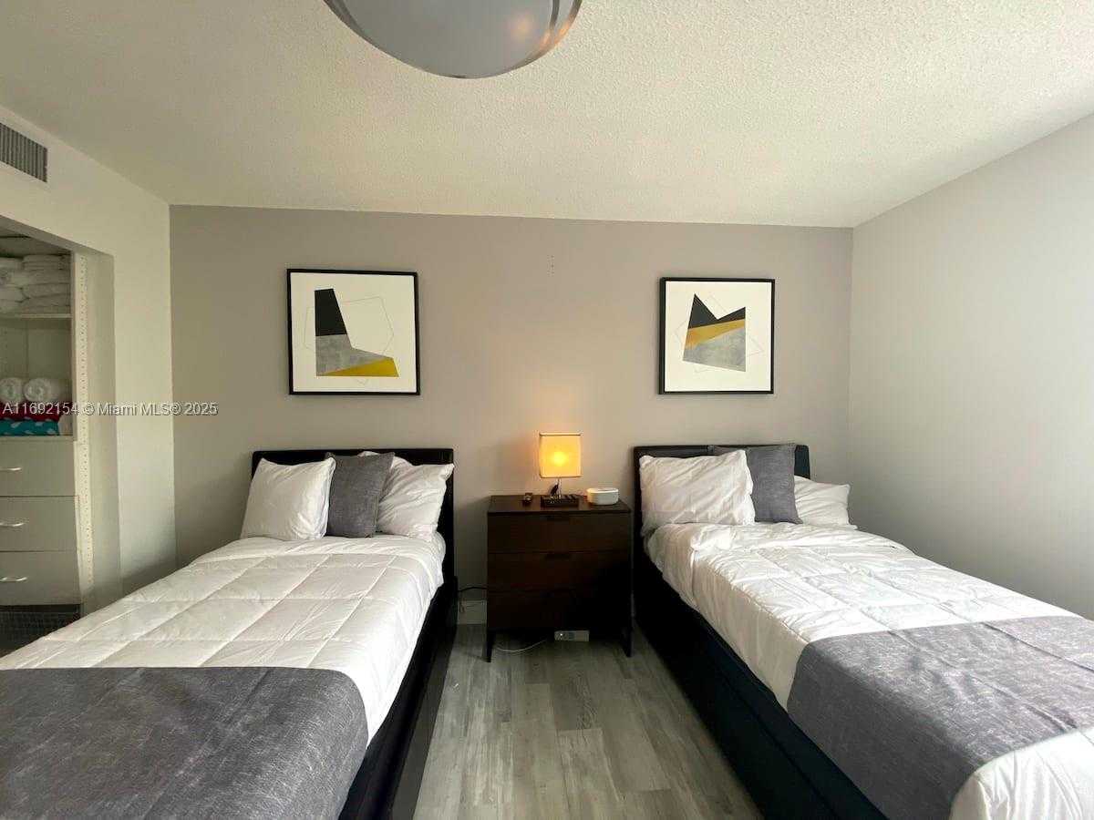 Small Image of 19999 EAST COUNTRY CLUB DR #1403, Aventura Number 28